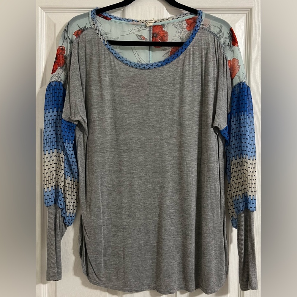 Anthropology-Tiny Red and Blue Floral Top